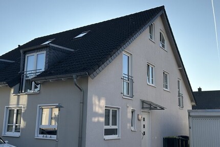 Moderne DHH · sehr gepflegt · werthaltig · zurzeit vermietet · ruhige Lage am Thunebach! - Haus Bad Lippspringe | Angebot:27280483