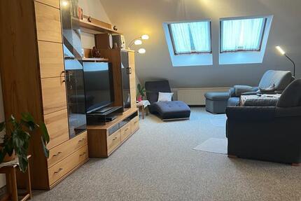 Attraktive 2-Zimmer Dachgeschoss Wohnung in Großenseebach 2 zimmer