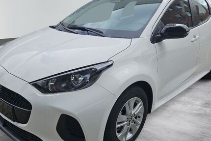 Mazda 2 Hybrid 8.510 km 18.885 &euro; Hamburg 22041