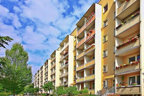 Erdgeschoßwohnung Zwickau Neuplanitz - 3 Zimmer, 68 m&sup2;, 441&euro; | Angebot:26674737