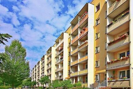 Wohnung Zwickau Neuplanitz - 3 Zimmer, 68 m&sup2;, 441&euro; | Angebot:26674737