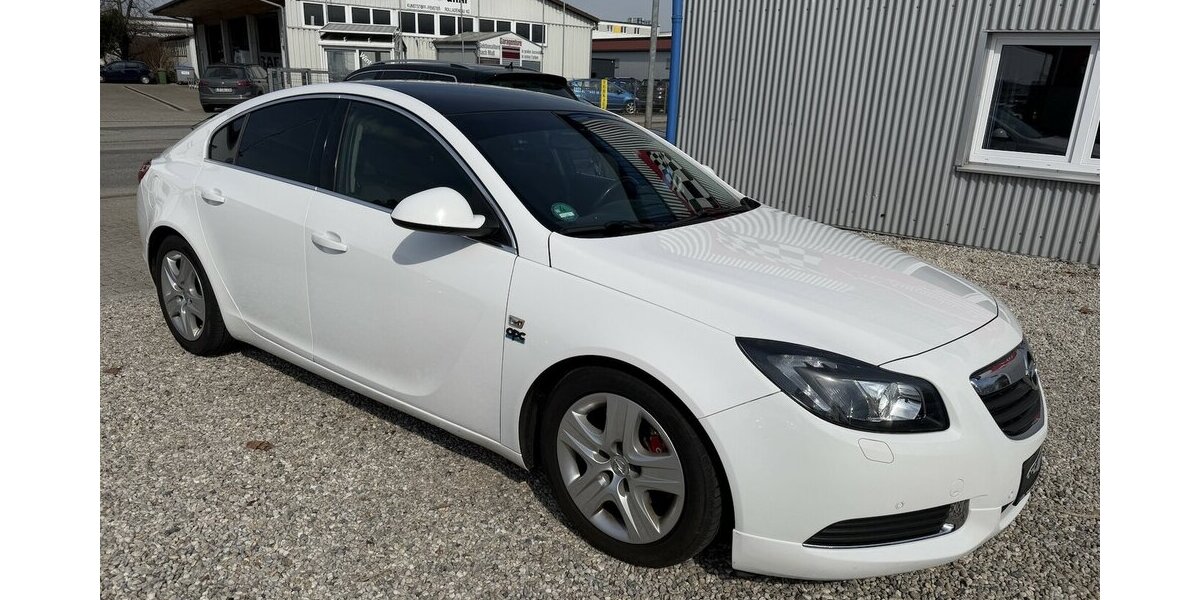 Opel Insignia OPC Line 2.0 DTCI Navi PDC SHZ AHK 245.100 km 3.500 &euro; Altdorf 84032