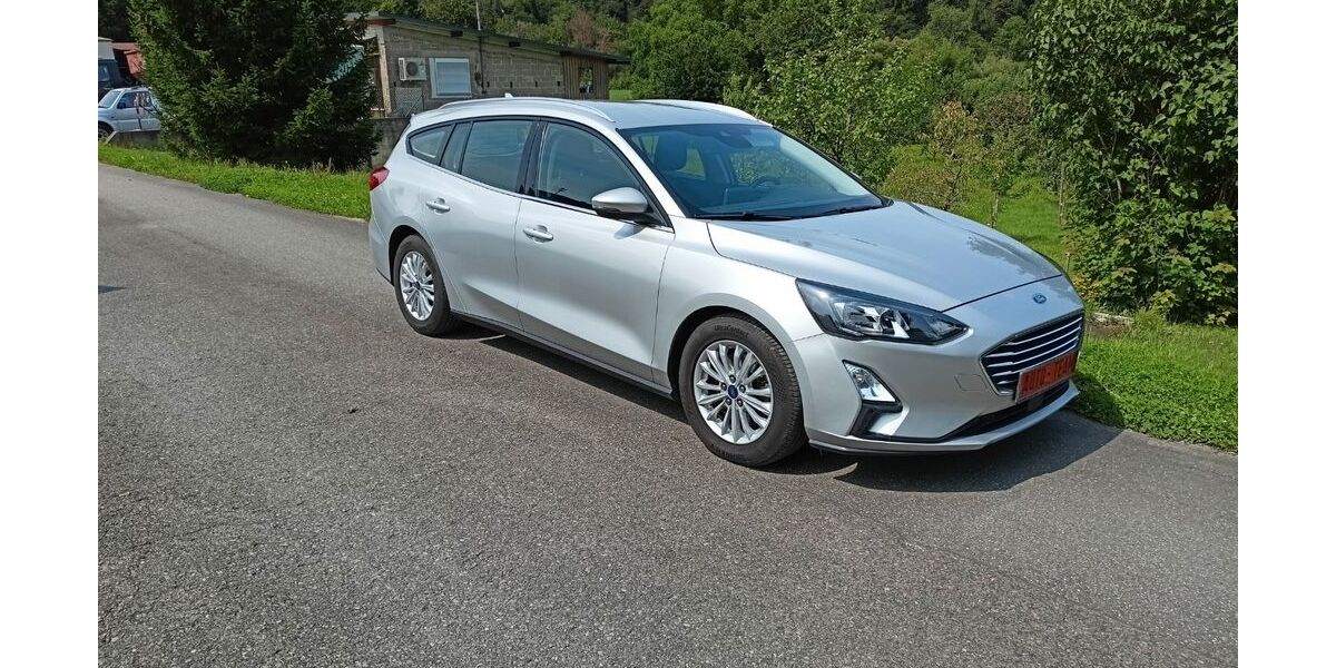 Ford Focus 125.000 km 9.933 &euro; Möckmühl 74219
