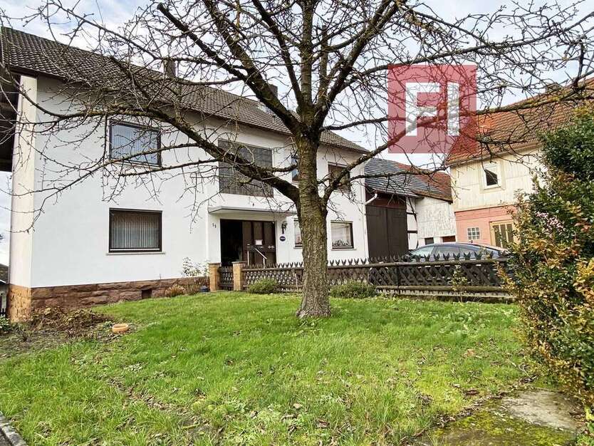 Haus zum Kaufen in Flieden-Rückers 290.000 € 214 m²