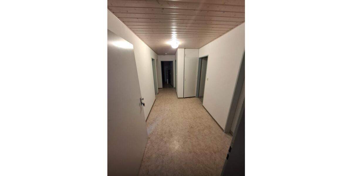 Etagenwohnung Dettelbach - 4.5 Zimmer, 117 m&sup2;, 950&euro; | Angebot:24584973