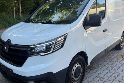 Renault Trafic 131.000 km 13.990 € Ottenhofen 85570