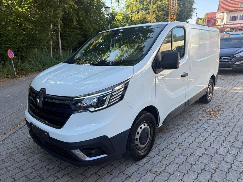 Renault Trafic 131.000 km 13.990 € Ottenhofen 85570