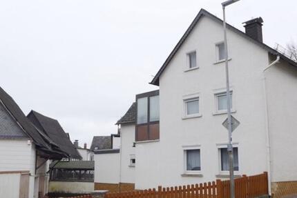 Einfamilienhaus mit Nebengebäude in Aßlar (Oberlemp) zu vermieten zimmer