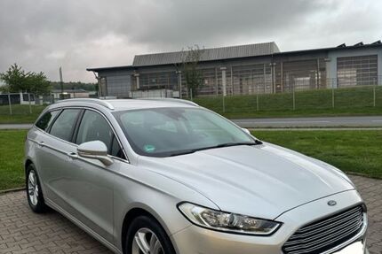 Ford Mondeo 248.000 km 5.000 &euro; Horn-Bad Meinberg 32805
