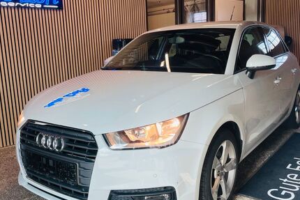Audi A1 104.835 km 12.599 &euro; vienenburg 38690