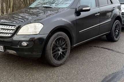 Mercedes-Benz ML 320 298.800 km 6.500 &euro; Waldkraiburg 84478