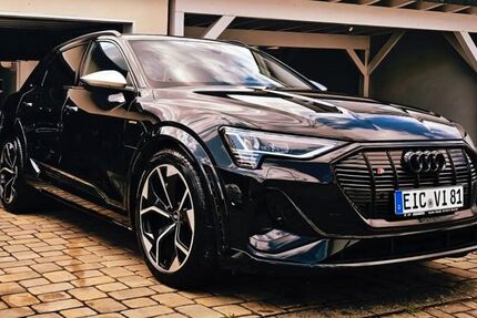 Audi e-tron 43.358 km 38.999 &euro; Arenshausen 37318