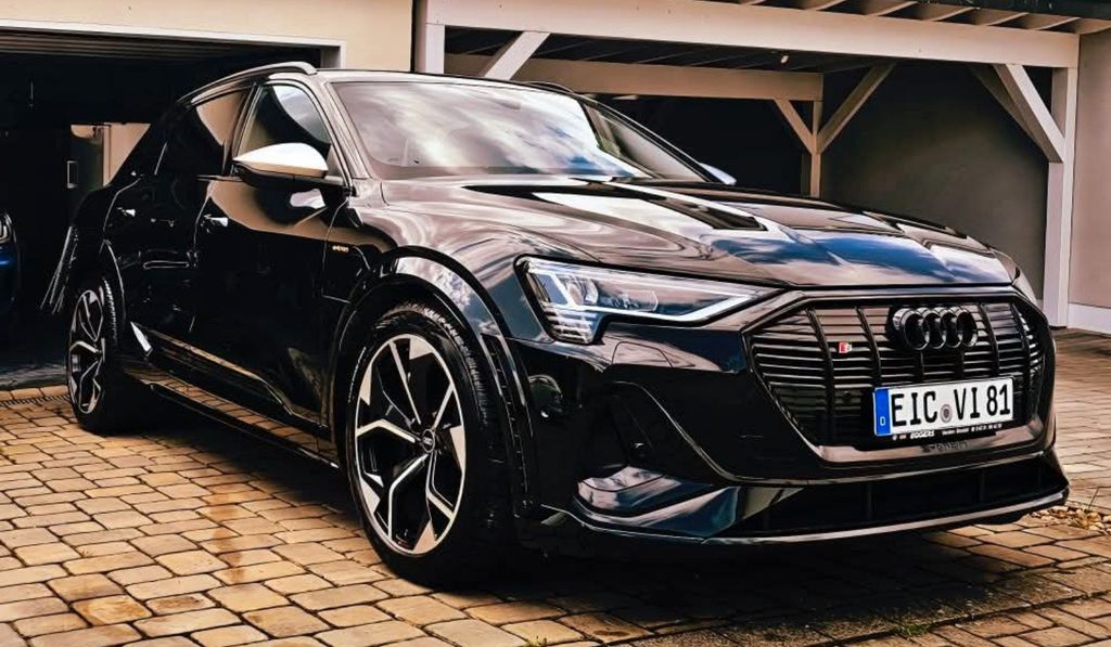 Audi e-tron 43.358 km 38.999 &euro; Arenshausen 37318