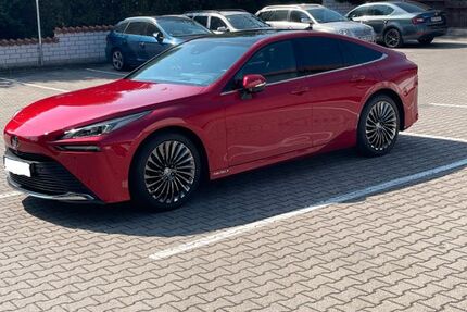 Toyota Mirai 12.000 km 45.000 &euro; Solingen 42651