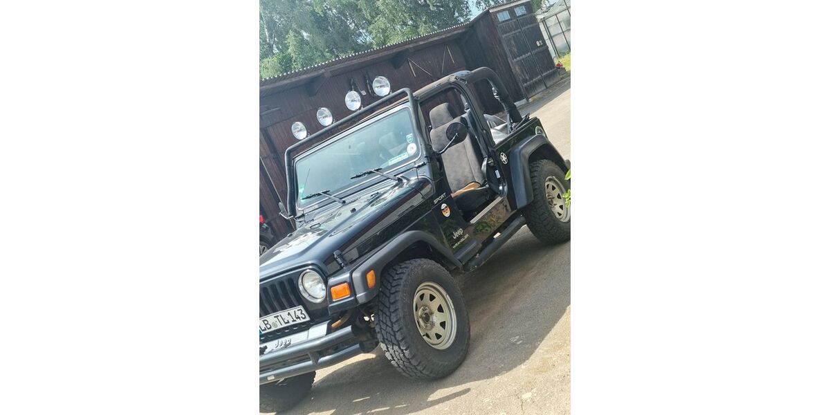 Jeep Wrangler 157.000 km 18.500 &euro; Möglingen 71696