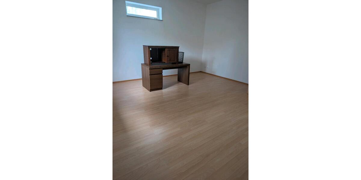 Hochparterre Regensburg Galgenberg - 4 Zimmer, 2.150&euro; | Angebot:22105657