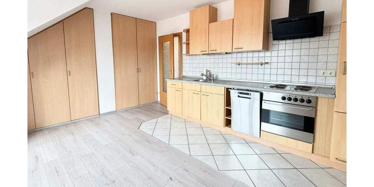 Etagenwohnung Eisenberg - 2 Zimmer, 42 m&sup2;, 75.000&euro; | Angebot:24855342