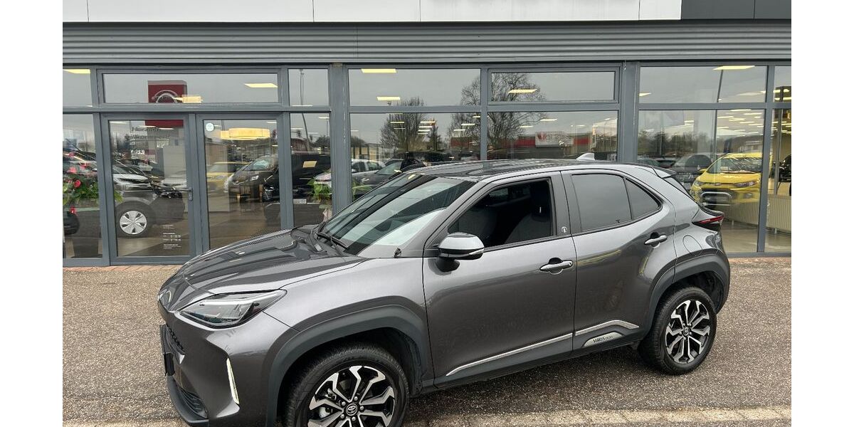 Toyota Yaris 11.400 km 25.970 &euro; Wesel 46485