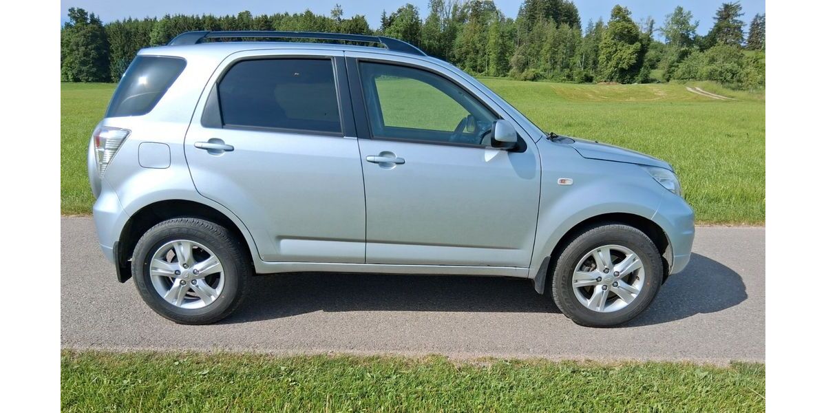 Daihatsu Terios 34.000 km 16.999 &euro; Eglfing 82436