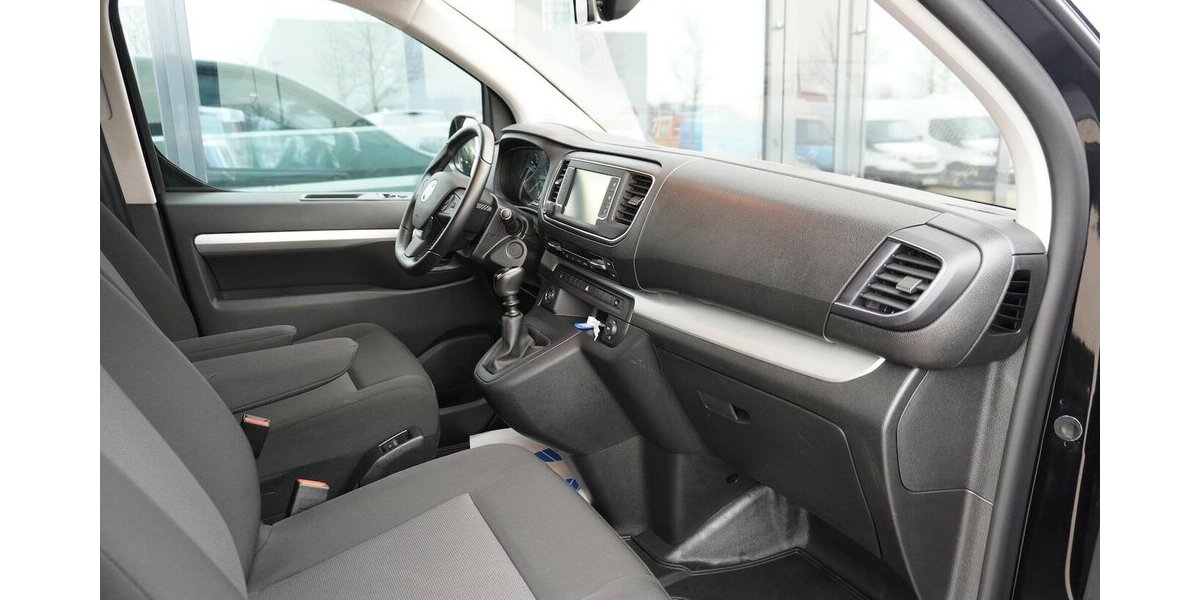 Fiat Scudo MultiCab L2 145 / Sitzheizung + Navi 48.952 km 26.775 &euro; Münchenbernsdorf 07589