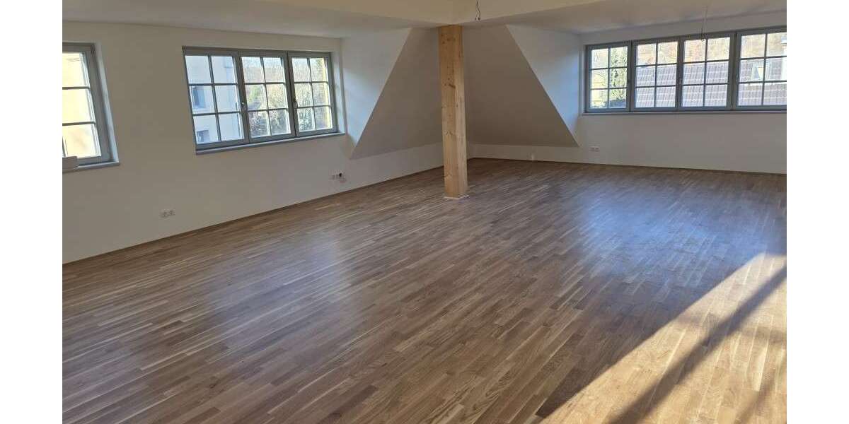 Etagenwohnung Pirna - 4 Zimmer, 129 m&sup2;, 1.294&euro; | Angebot:26846170