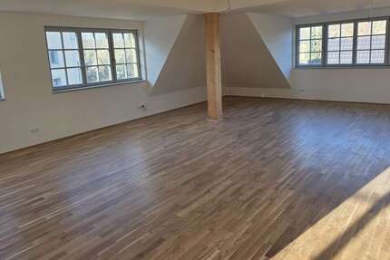 Wohnung Pirna - 4 Zimmer, 129 m&sup2;, 1.294&euro; | Angebot:26846170