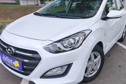 Hyundai i30 42.835 km 9.790 &euro; Dresden 01187