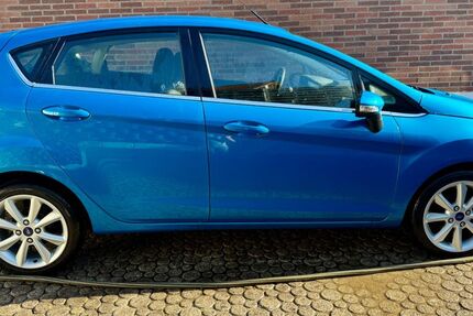 Ford Fiesta 93.819 km 5.900 &euro; Silz 76857