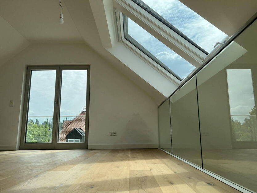 2 12 Zimmer Dachterrassen Maisonette in Planegg