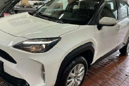 Toyota Yaris Cross 15.000 km 19.990 € Oberwinter 53424
