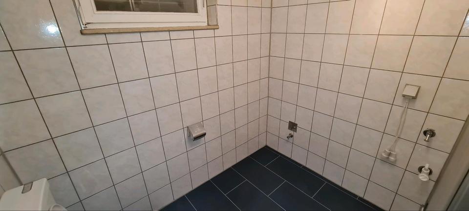 Etagenwohnung Dorfen - 4 Zimmer, 100 m&sup2;, 1.500&euro; | Angebot:25397685