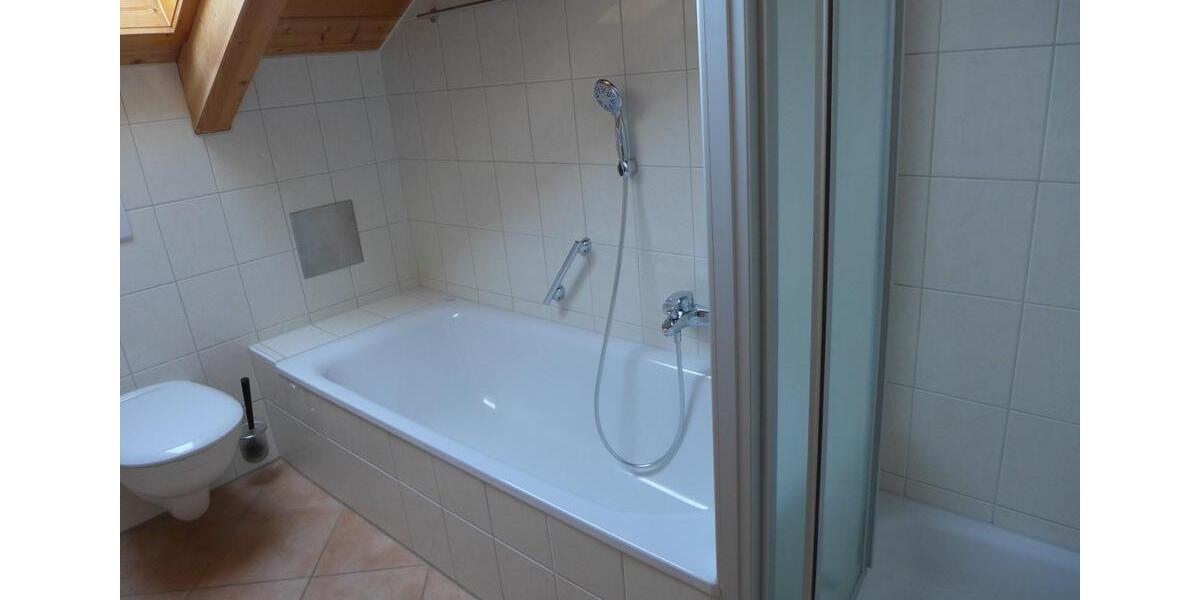 Dachgeschoßwohnung Benediktbeuern - 2.5 Zimmer, 71 m&sup2;, 980&euro; | Angebot:26293170