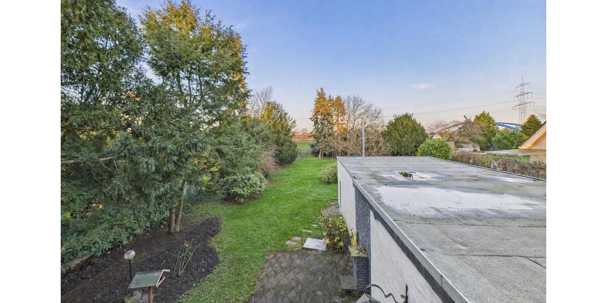 Doppelhaushälfte Dinslaken - 4 Zimmer, 160 m&sup2;, 2.150&euro; | Angebot:25301631