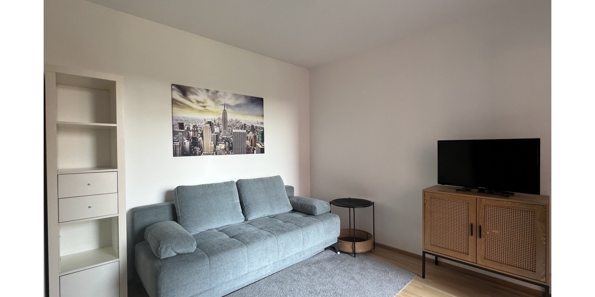 Helles, möbliertes Apartment in U-Bahn Nähe - Etagenwohnung München Moosach | Angebot:26794792