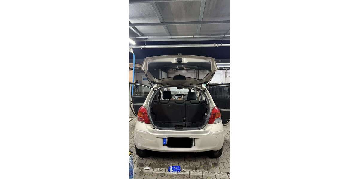 Toyota Yaris 150.000 km 3.000 &euro; Rüsselsheim 65428