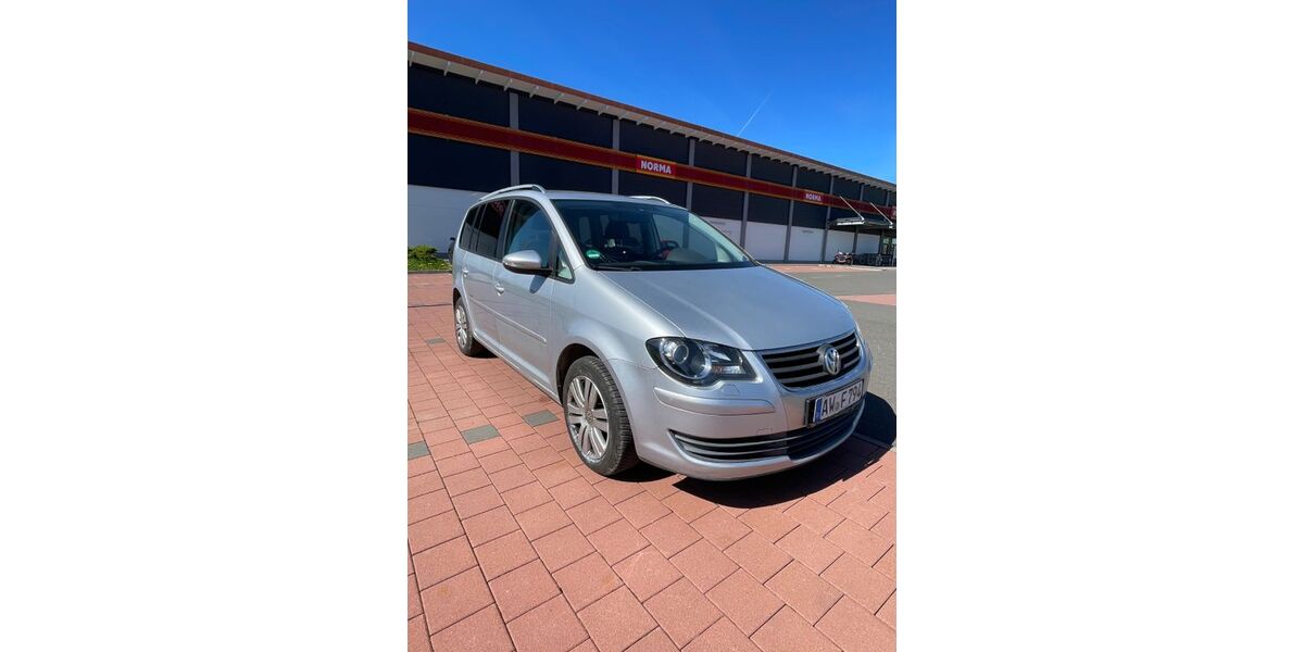 VW Touran 213.000 km 4.499 &euro; Bad Münstereifel 53902
