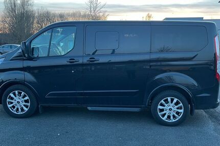 Ford Tourneo Custom 118.000 km 25.930 &euro; Lippstadt 59557