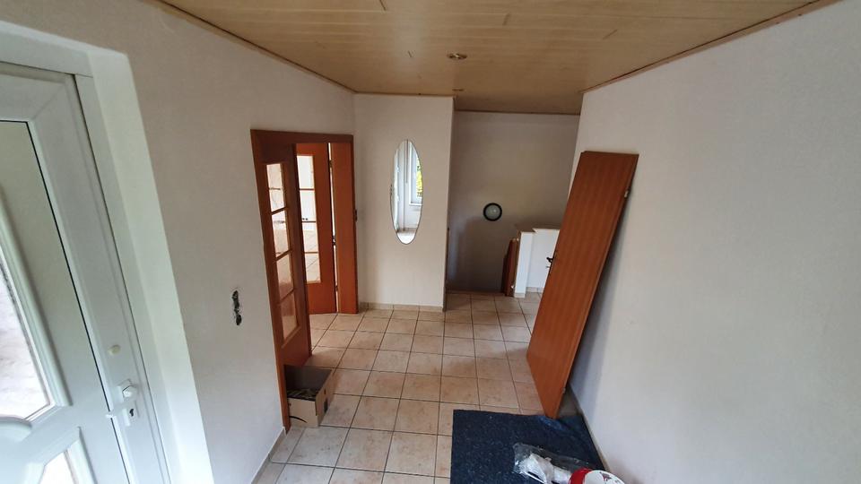 Idyllische Haushälfte, Erdgeschoß, Keller, Terasse, Garten 2 zimmer