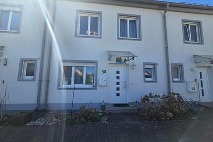 Voll möbliert gepflegtes 6-Zimmer-Einfamilienhaus mit EBK