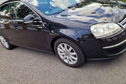 VW Jetta 182.000 km 2.900 &euro; Hürth 50354