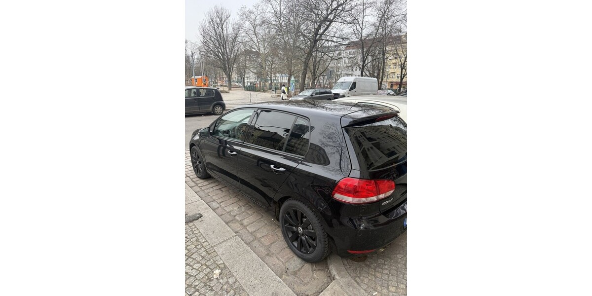 VW Golf VI 215.000 km 3.800 &euro; Berlin 10178
