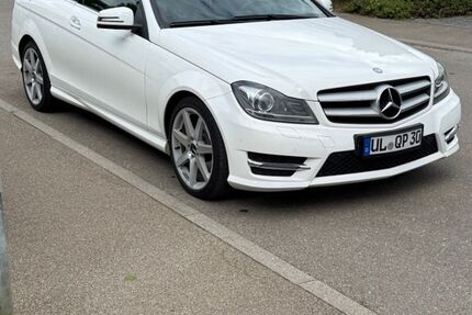 Mercedes-Benz 220 140.000 km 13.999 &euro; Allmendingen 89604