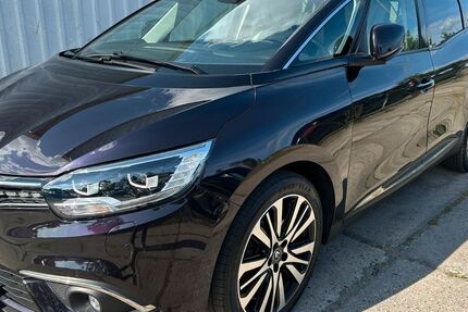 Renault Scenic 126.000 km 14.900 € Berlin 12277