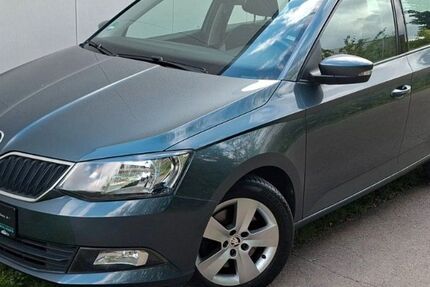 Skoda Fabia 99.997 km 9.299 &euro; Detmold 32758