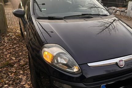 Fiat Punto 117.000 km 2.499 &euro; Germering 82110