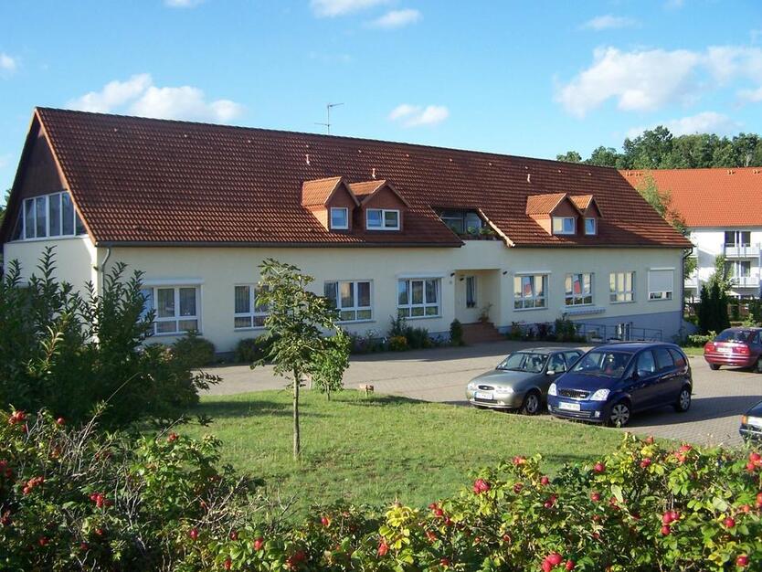 Gemütliche 2-Raum-Wohnung in ruhiger Stadtrandlage zimmer