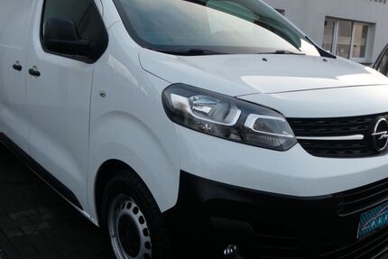 Opel Vivaro 58.200 km 19.750 &euro; Löhne 32584