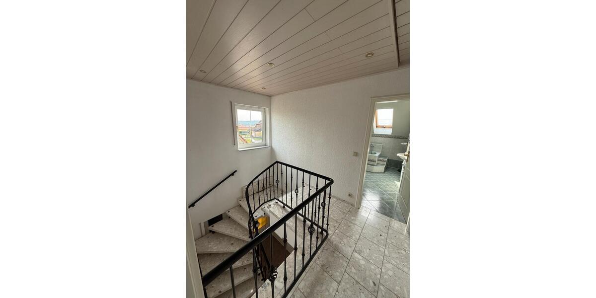 Haus im Grünen: EFH mit kleiner ELW und großem Garten 3 zimmer