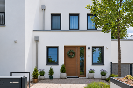 Haus München Trudering-Riem - 5.5 Zimmer, 190 m&sup2;, 3.990&euro; | Angebot:26990135