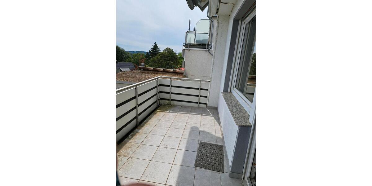 3,5 Zimmer Wohnung 89qm mit Fernblick und Balkon 2 zimmer